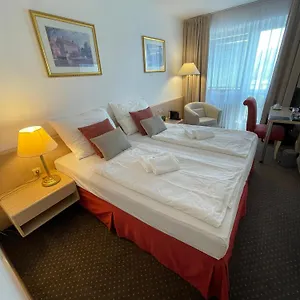 Hotel Oaza, Praga